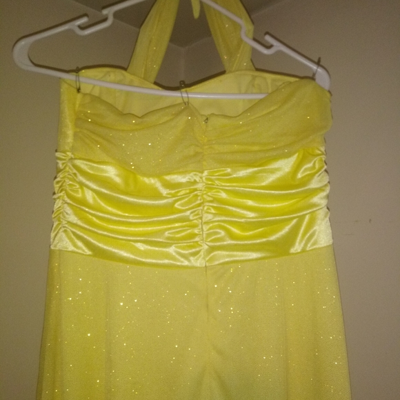 Yellow prom dress size large halter - Picture 3 of 5